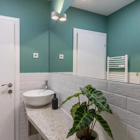 Lucky Cranes Bukareszt